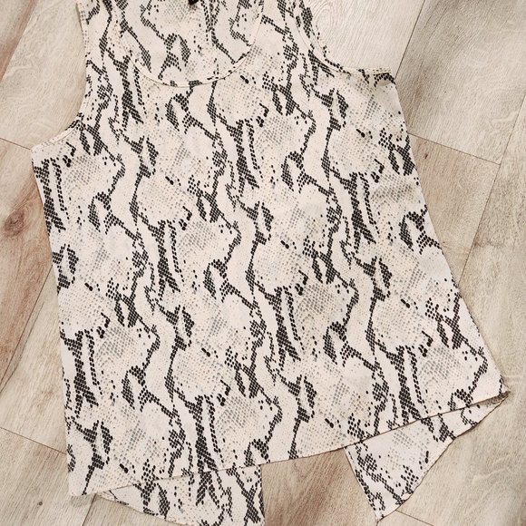 EXPRESS Snakeskin Split Back Blouse - Picture 6 of 6